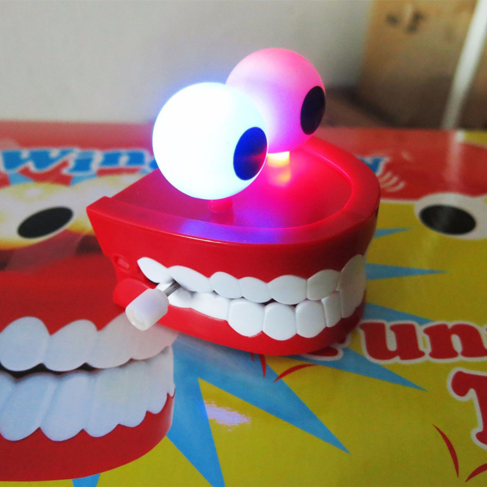 Funny Big Tooth Clockwork Toy Cute Flashing Teeth Bite Finger Novelty Jokes Toys Funny Big Tooth Clockwork Toy Cute Flashing Teeth Bite Finger Novelty Jokes Toys