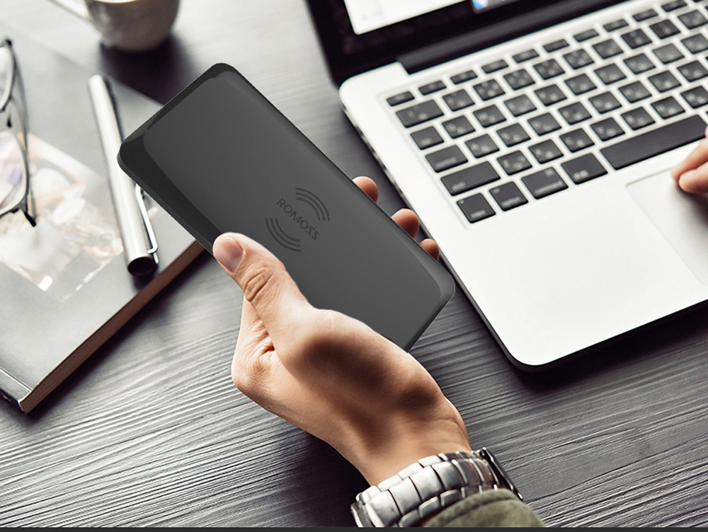 ROMOSS SS05 Edge Series Wireless Charging Power Bank Qi Charger Ultra Slim 5000mAh Li-polymer Battery ROMOSS SS05 Edge Series Wireless Charging Power Bank Qi Charger Ultra Slim 5000mAh Li-polymer Battery