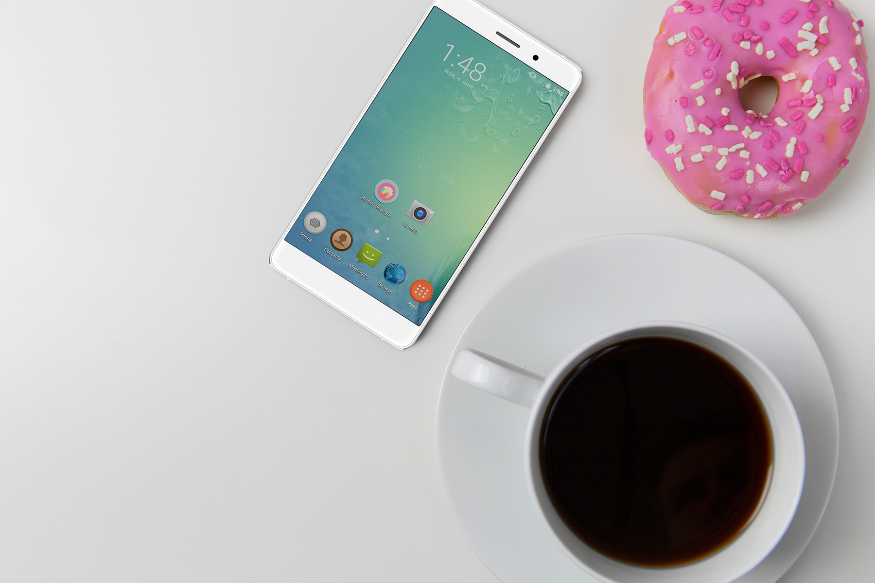 Bluboo Maya Android 6.0 5.5 inch HD Screen 3G Phablet MTK6580 Quad Core 1.3GHz 2GB RAM 16GB ROM Gravity Sensor