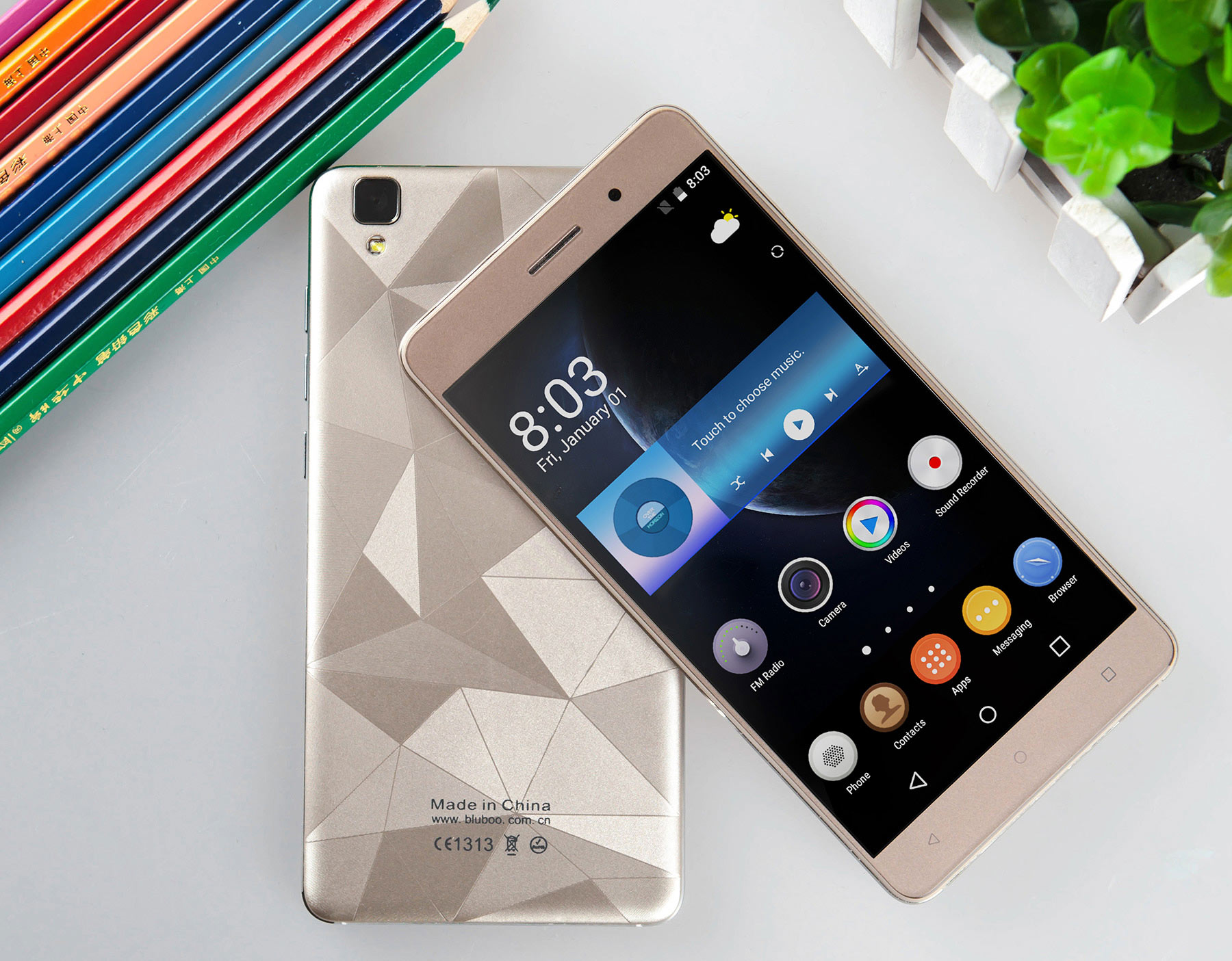 Bluboo Maya Android 6.0 5.5 inch HD Screen 3G Phablet MTK6580 Quad Core 1.3GHz 2GB RAM 16GB ROM Gravity Sensor