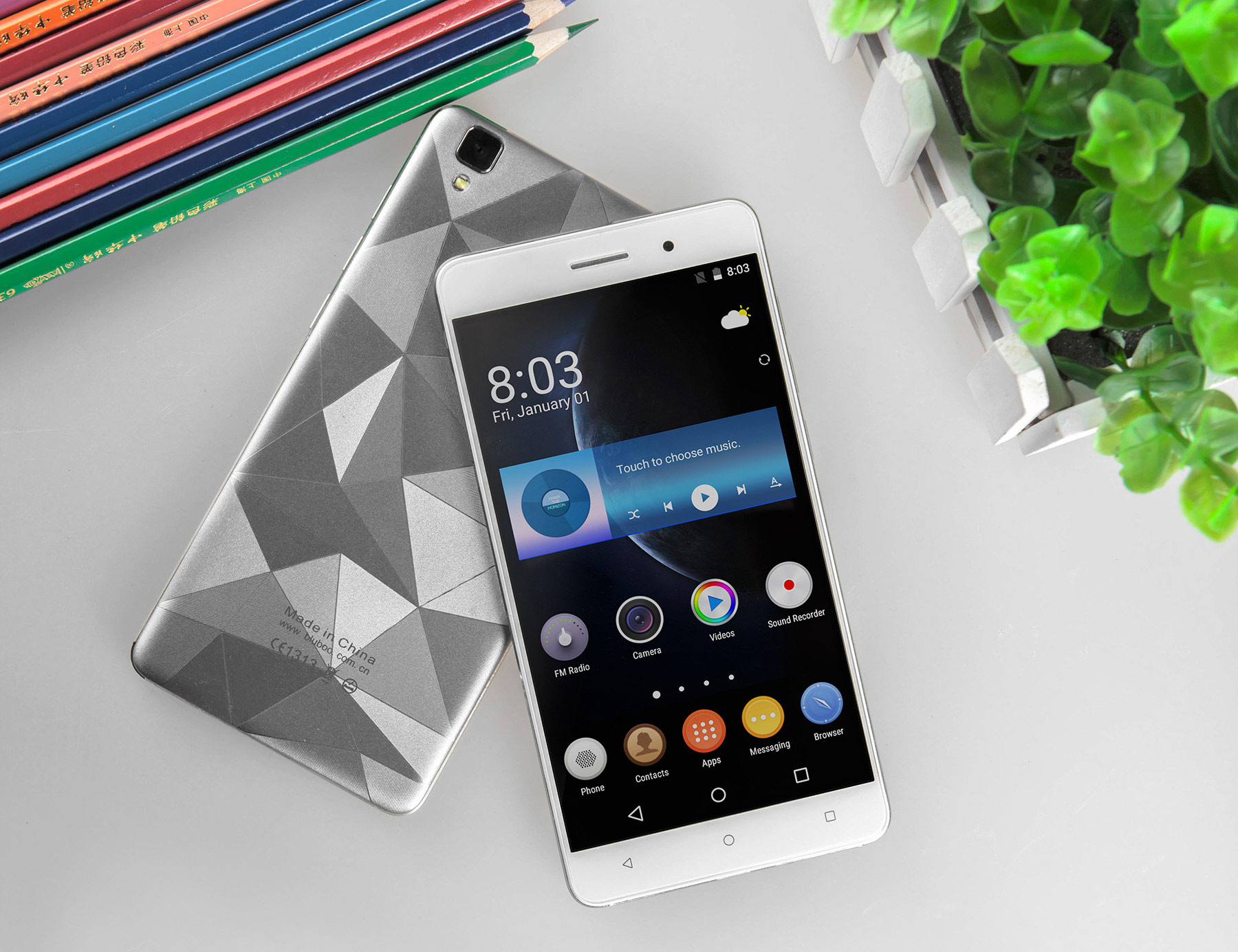 Bluboo Maya Android 6.0 5.5 inch HD Screen 3G Phablet MTK6580 Quad Core 1.3GHz 2GB RAM 16GB ROM Gravity Sensor