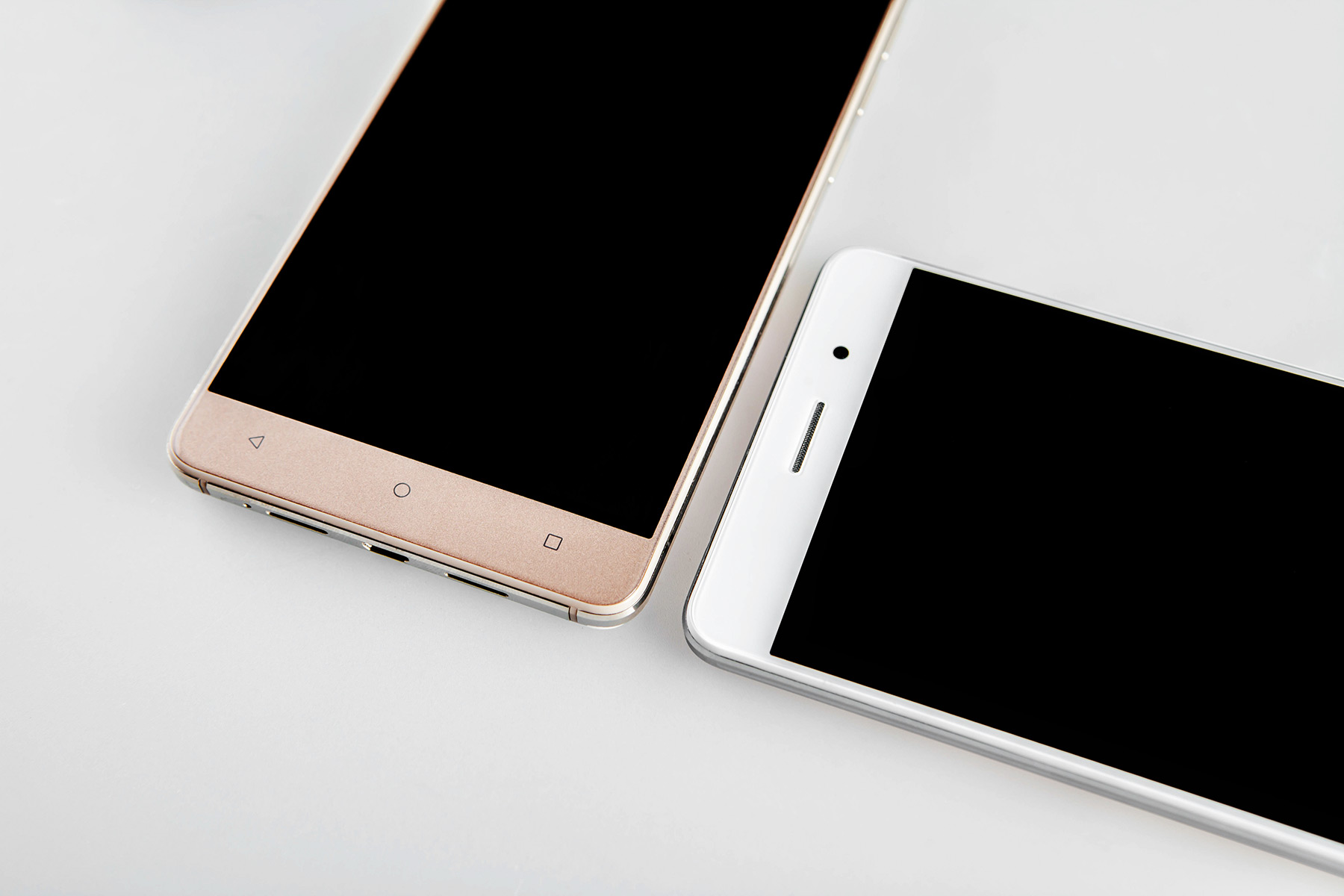 Bluboo Maya Android 6.0 5.5 inch HD Screen 3G Phablet MTK6580 Quad Core 1.3GHz 2GB RAM 16GB ROM Gravity Sensor