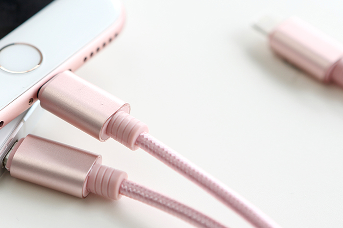 Rock RCB0436 1.2m USB Charging Cable with Dual 8 Pin Adapters + Micro USB Connector Nylon Braided Cord Rock RCB0436 1.2m USB Charging Cable with Dual 8 Pin Adapters + Micro USB Connector Nylon Braided Cord
