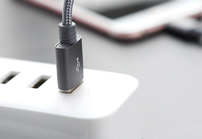 Rock RCB0436 1.2m USB Charging Cable with Dual 8 Pin Adapters + Micro USB Connector Nylon Braided Cord Rock RCB0436 1.2m USB Charging Cable with Dual 8 Pin Adapters + Micro USB Connector Nylon Braided Cord