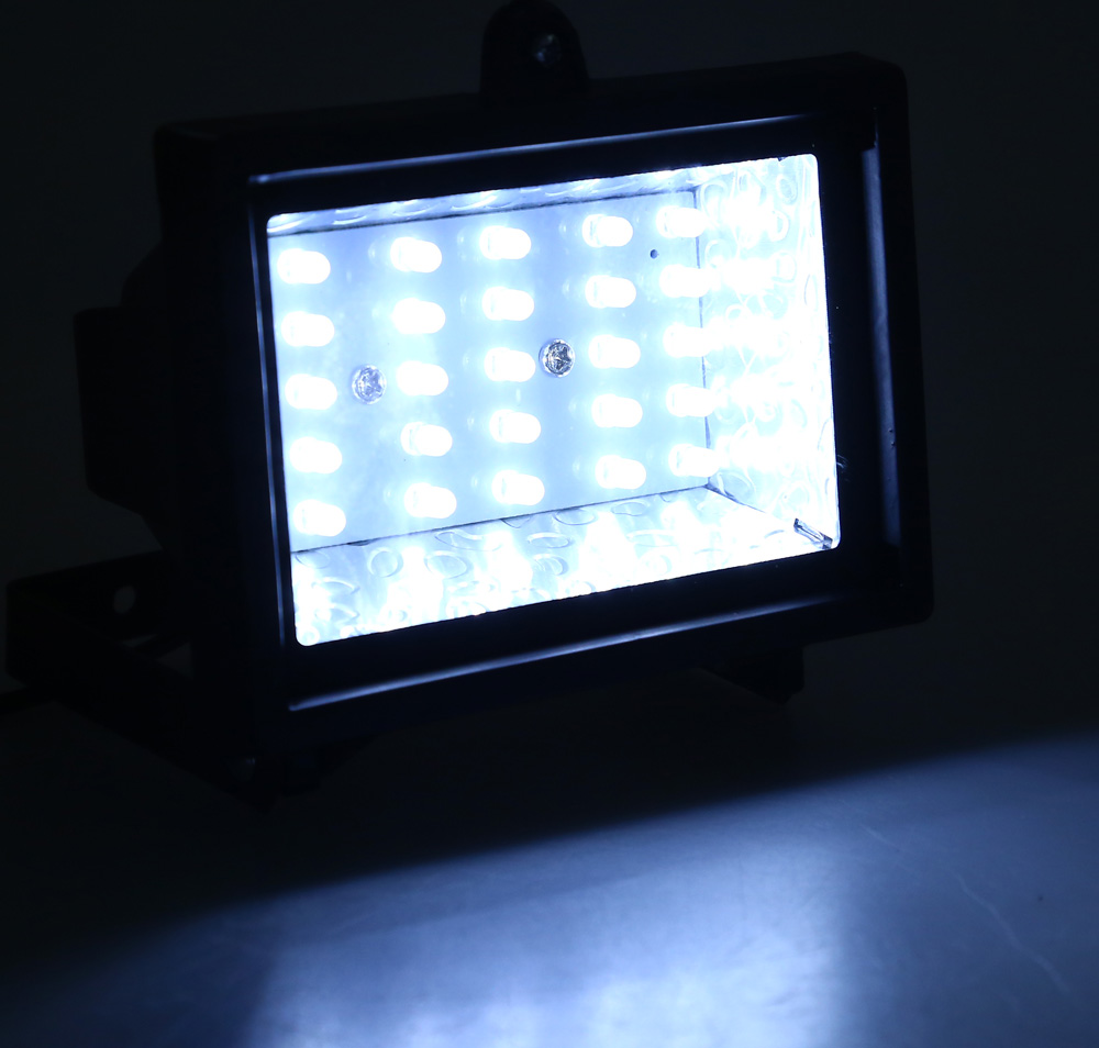 30 LEDs Solar Powered Spotlight Garden Lawn Landscape Flood Lamp 30 LEDs Solar Powered Spotlight Garden Lawn Landscape Flood Lamp