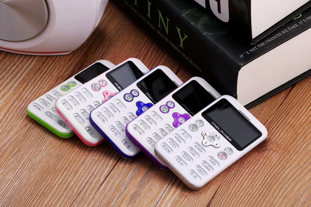 MELROSE M6 1.70 inch Pocket Card Phone Camera Bluetooth MP3 Playback FM Alarm Recorder Calender