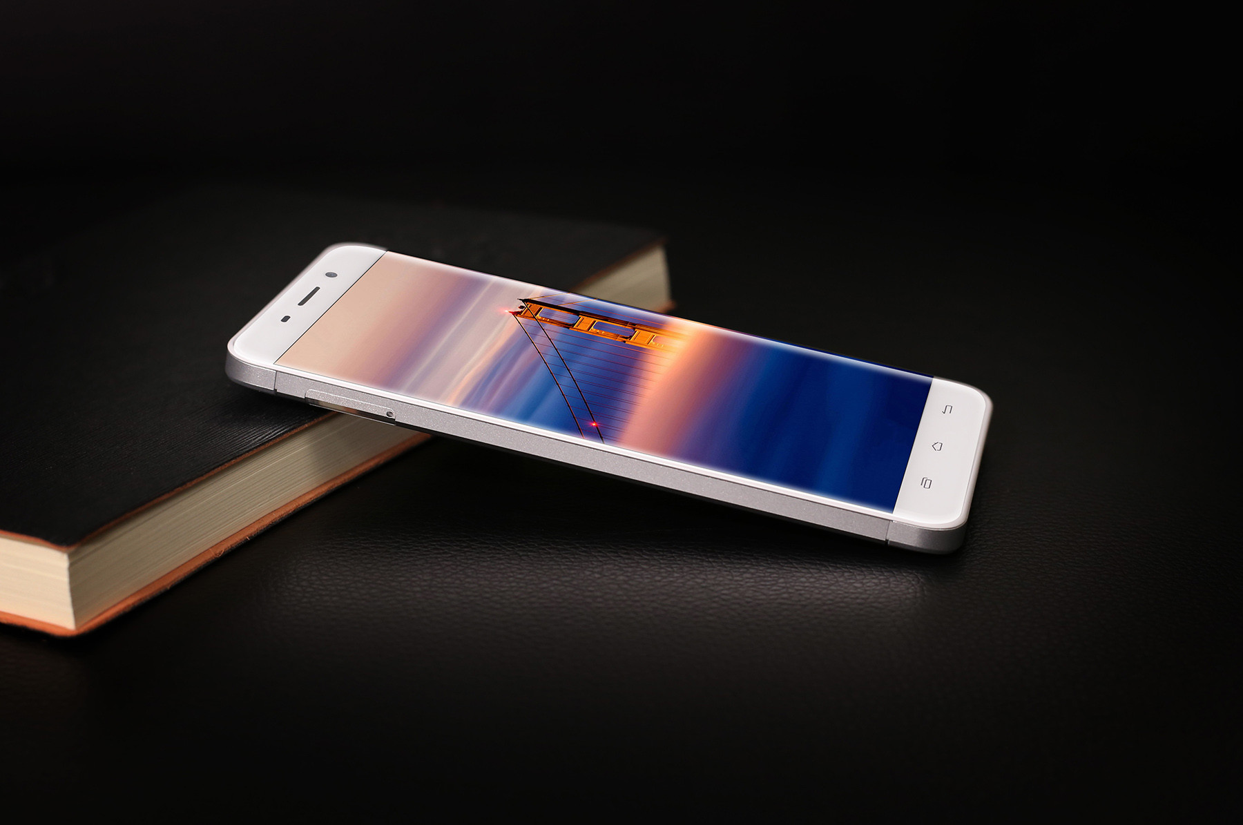 Ulefone Metal Android 6.0 5.0 inch 4G Smartphone MTK6753 Octa Core 1.3GHz 3GB RAM 16GB ROM Fingerprint Scanner GPS OTG Bluetooth 4.0