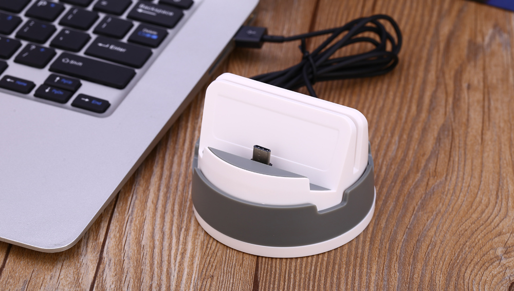 360 Degree Rotating Type-C Mobile Phone Charging Holder