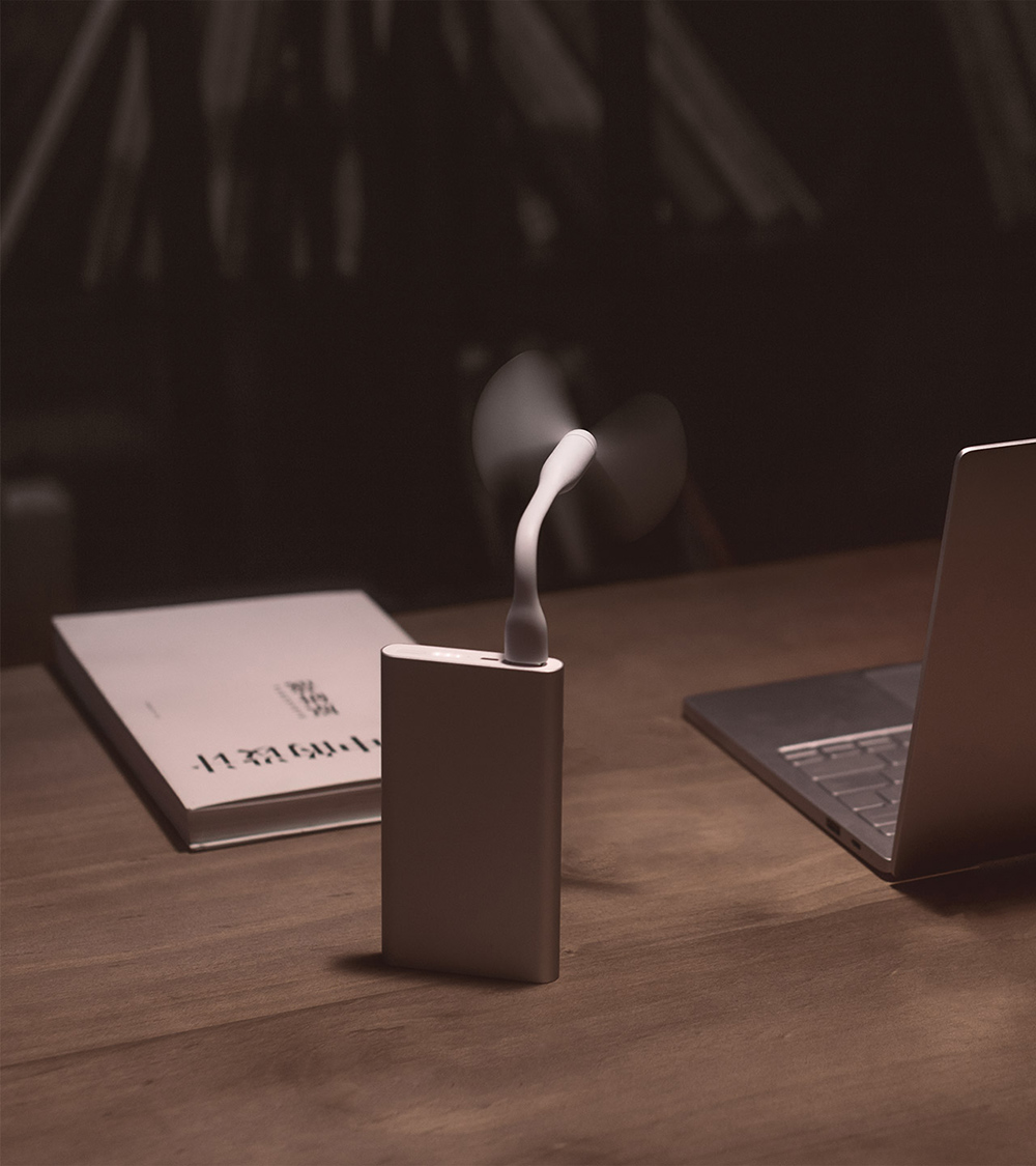 Original Xiaomi Bidirectional Quick Charge 10000mAh Portable Power Bank 2 Aluminium Alloy Housing Ultra-thin Body Original Xiaomi Bidirectional Quick Charge 10000mAh Portable Power Bank 2 Aluminium Alloy Housing Ultra-thin Body