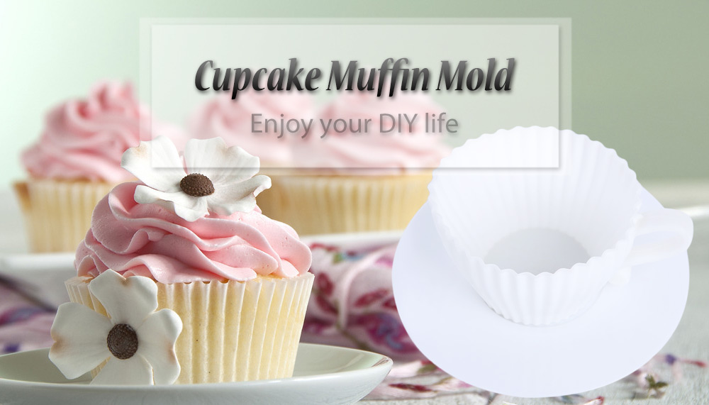 4pcs Silicone Cupcake Muffin Baking Mold Cups with Tea Saucers 4pcs Silicone Cupcake Muffin Baking Mold Cups with Tea Saucers