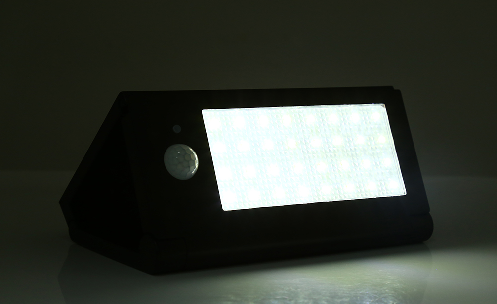 Outdoor 32 LEDs Solar Powered Motion Sensor Light Waterproof Folding Wall Lamp for Path Garden Outdoor 32 LEDs Solar Powered Motion Sensor Light Waterproof Folding Wall Lamp for Path Garden