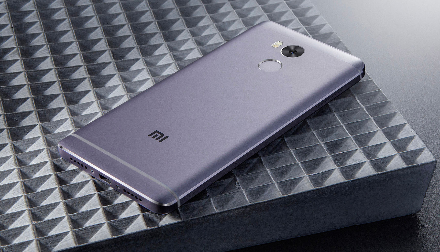 Xiaomi Redmi 4 5.0 inch 4G Smartphone MIUI 8 Snapdragon 625 Octa Core 2.0GHz 3GB RAM 32GB ROM Fingerprint Sensor 13.0MP Rear Camera 4100mAh Battery Bluetooth 4.2
