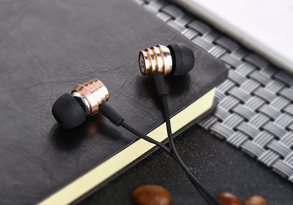 MOGCO M8 HiFi Wired Earphones Headphones