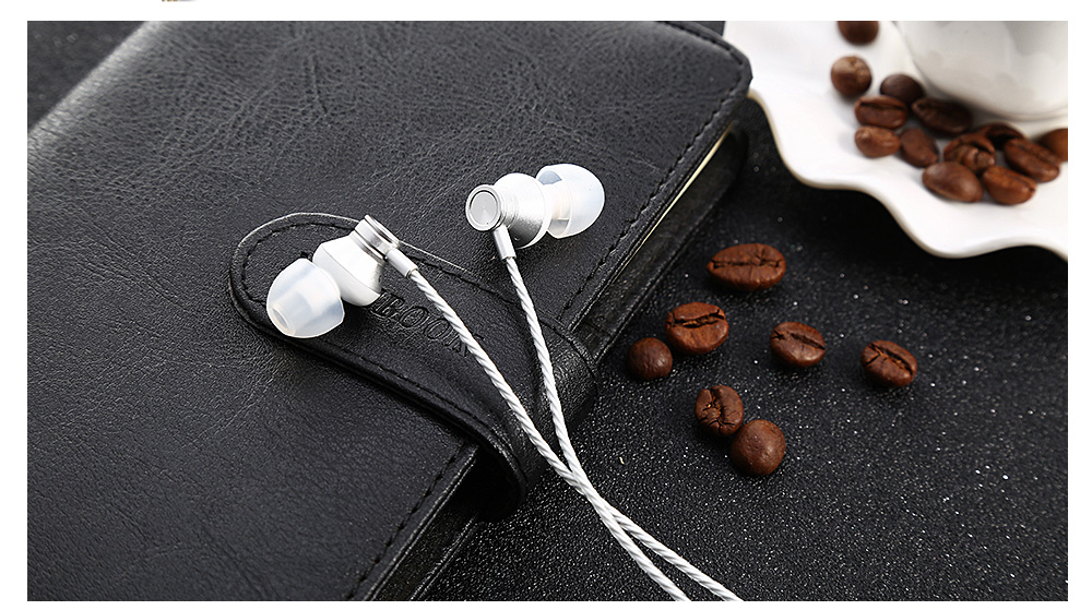 JUSTNEED M3 Stereo Super Bass Wired In-ear Earphones JUSTNEED M3 Stereo Super Bass Wired In-ear Earphones