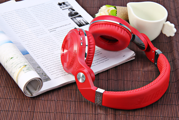Bluedio T2  Wireless Bluetooth 4.1 Stereo Headphone Headset Earphone Foldable / Stretchable Support TF Card / FM Function for Smartphones