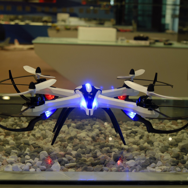 Yizhan Tarantula X6 Yizhan Tarantula X6 - 1 2.4G 4CH RC Quadcopter with 1080p 5.0MP Camera Hyper IOC Function - US Plug