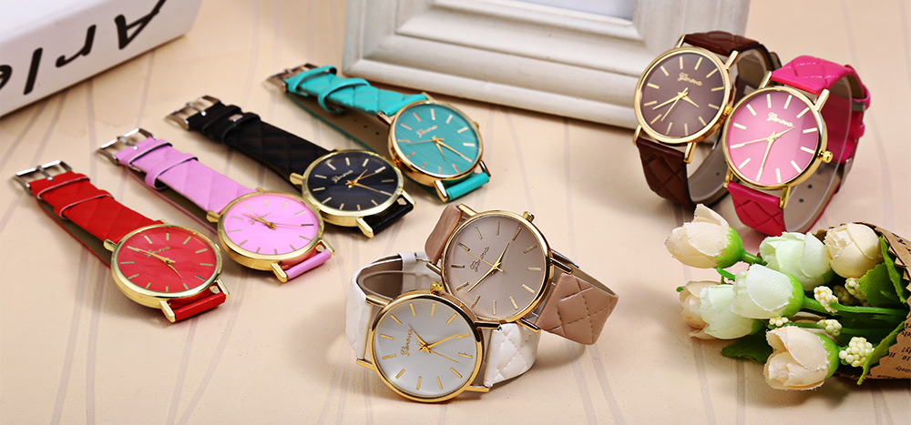 Women Quartz Watch Checks Leather Band Round Dial Women Quartz Watch Checks Leather Band Round Dial